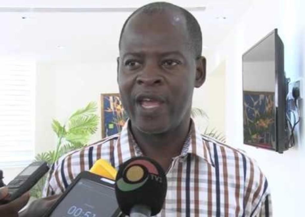 Dr Steve Manteaw