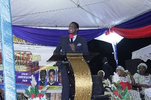 Apostel Dr Stephen Amoani